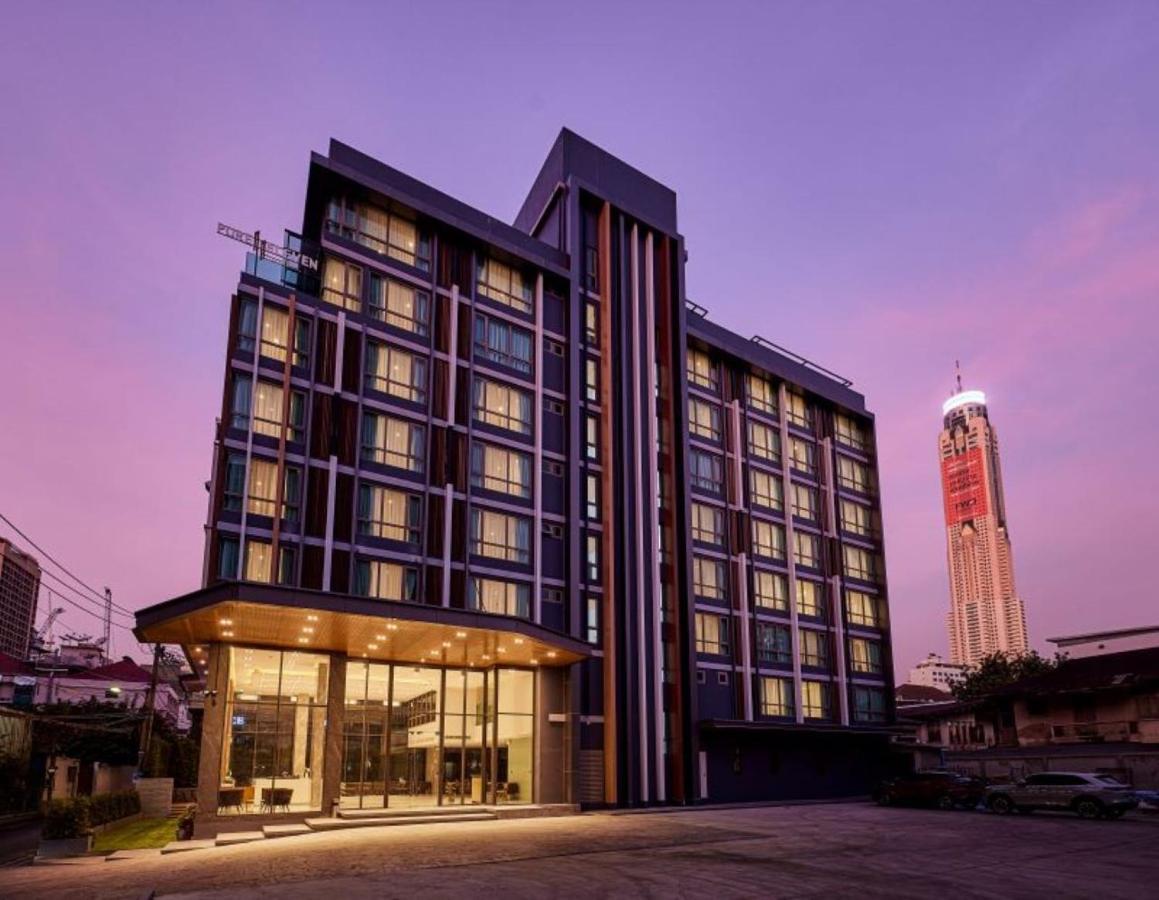 Pure Eleven Hotel Bangkok Makkasan Exterior photo